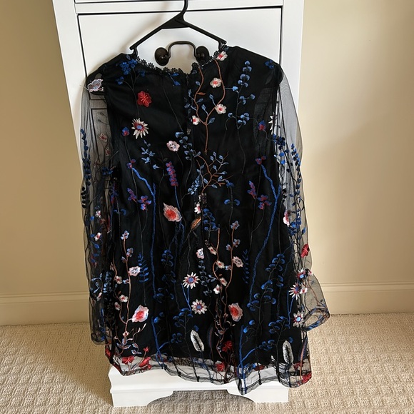 Loveriche Black Lace Flower Embroidered Dress - Picture 3 of 3